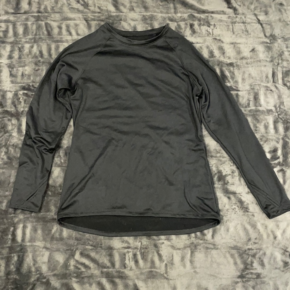 plain black thermal long sleeve size M never worn